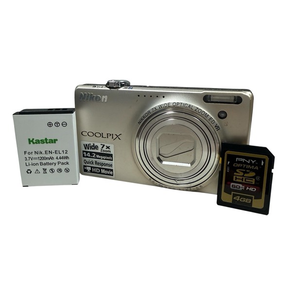 Nikon Coolpix S6000 Digital Camera Silver + SD Card & NEW Battery 14.2 MP Read - Picture 1 of 12